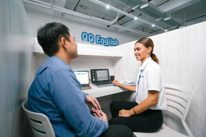 оффлайн учитель с студентом