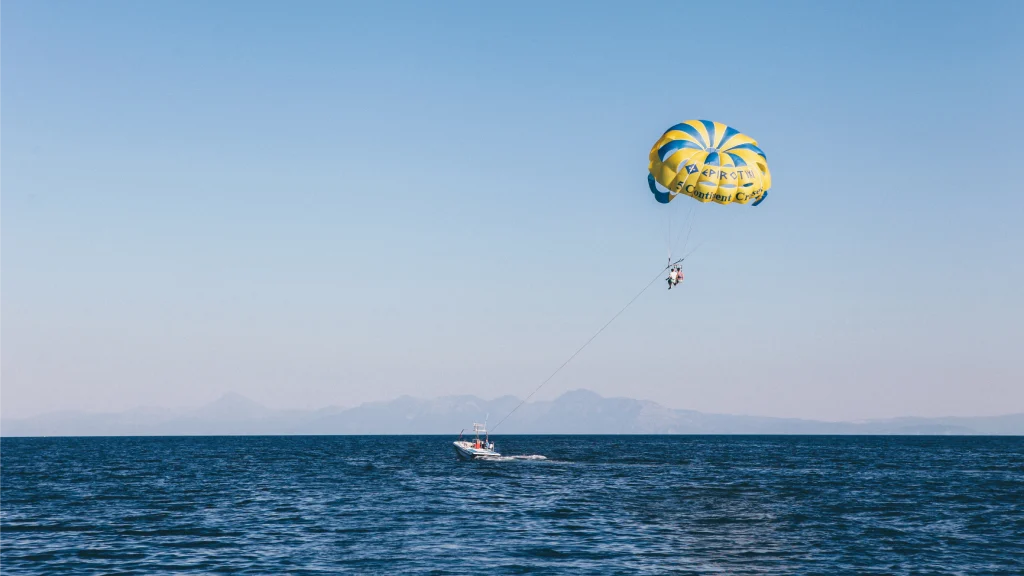 parasailing in Mactan