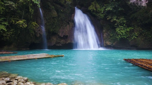 Kawasan Falls